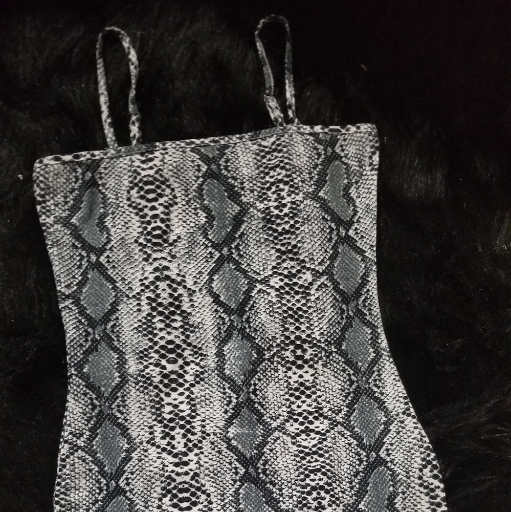 sleeveless snake skin Pattern print bodycon dress